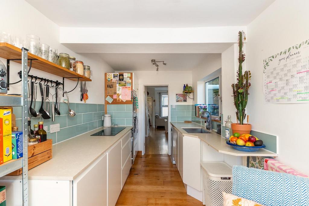 1 S8 TBR - Kitchen A.jpg