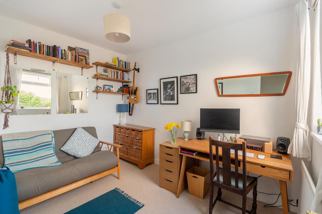 1 S8 TBR - Bedroom B.jpg