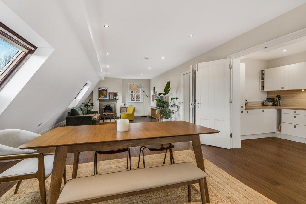 Flat 5 99 Promenade-11.jpg