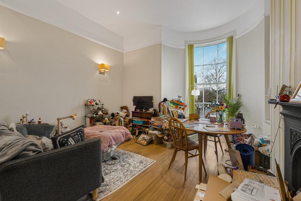 Flat 2 99 Promenade-4.jpg