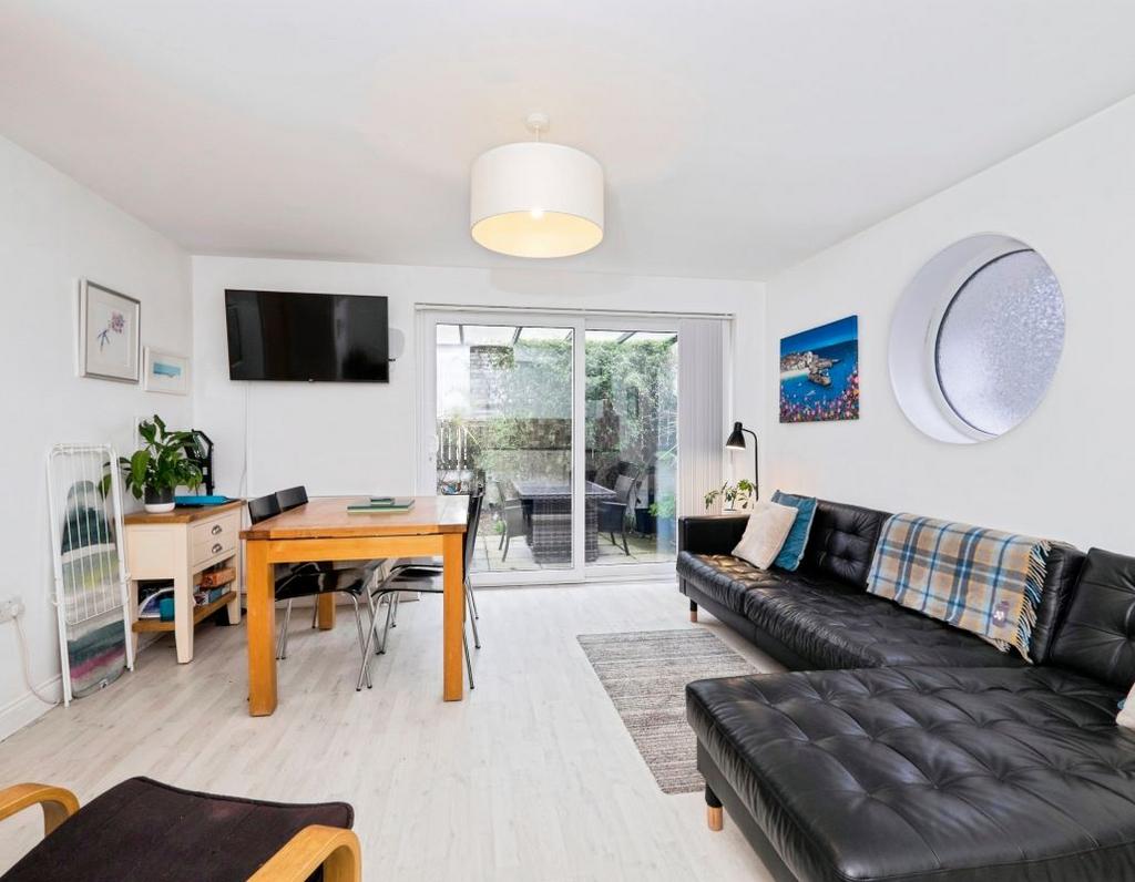 Lounge dining area