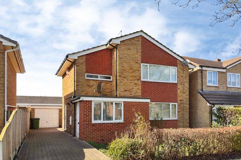 3 bedroom detached house for sale - Wavell Grove, West Yorkshire WF2