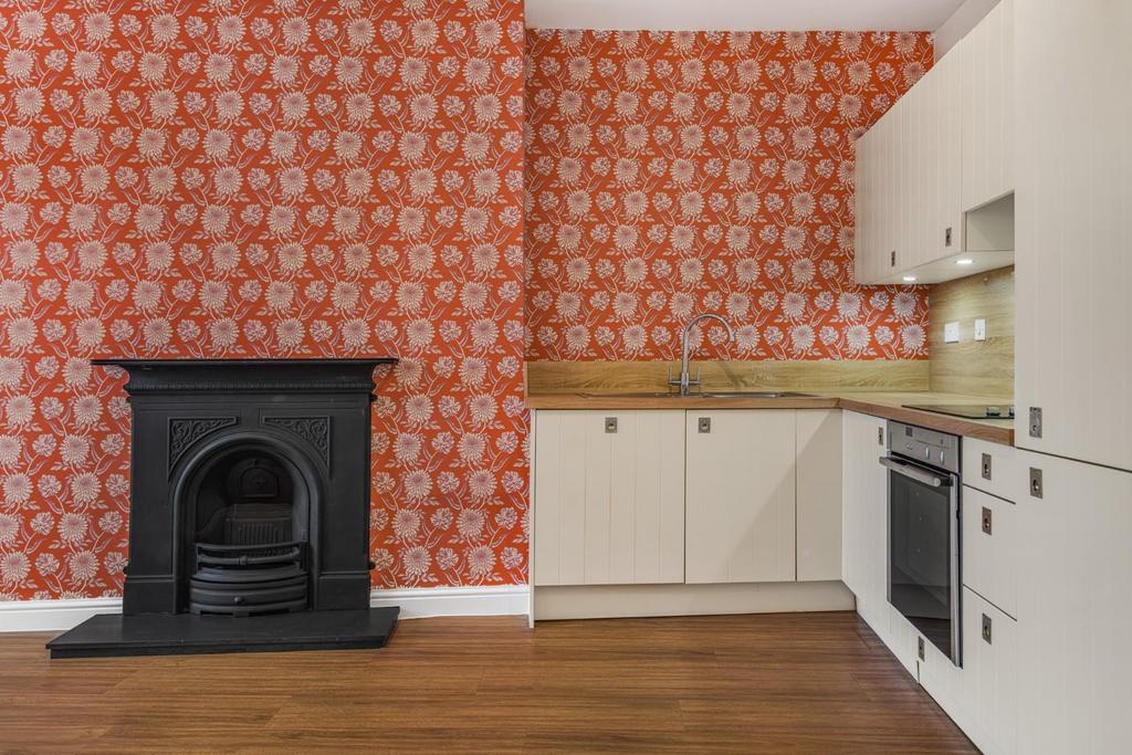 Flat 4 99 Promenade-10.jpg