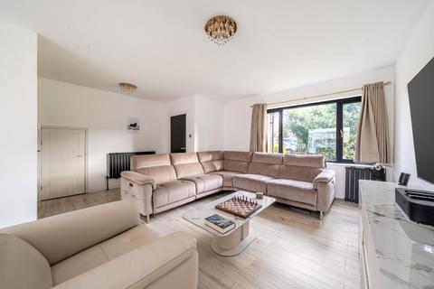 undefined, Camberley,  Surrey,  GU15