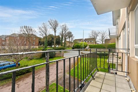 2 bedroom flat for sale, Carew Road, Eastbourne