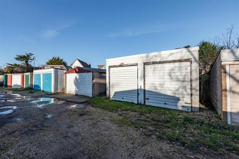 undefined, Connaught Avenue, Shoreham-By-Sea