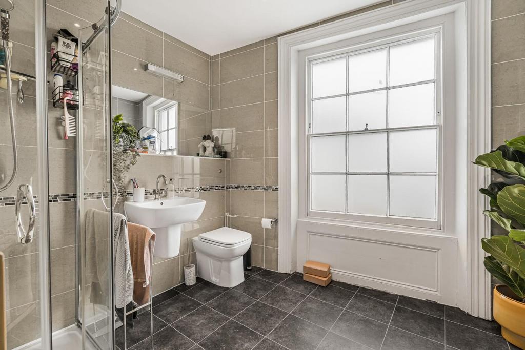 Flat 3 99 Promenade-4.jpg