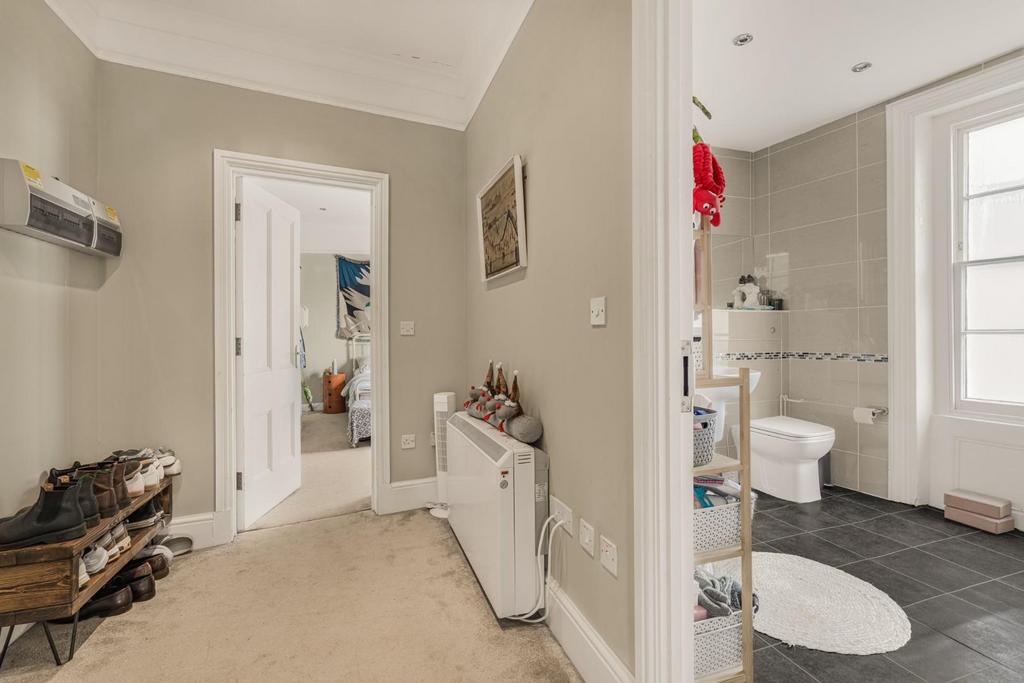 Flat 3 99 Promenade-3.jpg