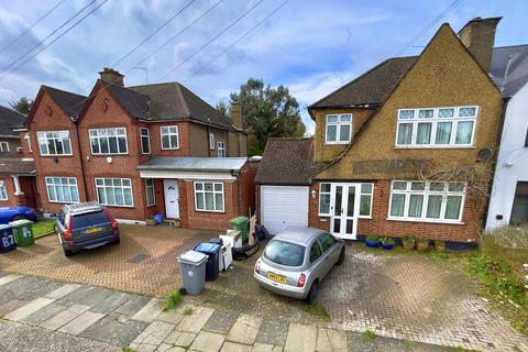 undefined, Vista Way, Harrow HA3