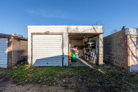 undefined, Connaught Avenue, Shoreham-By-Sea
