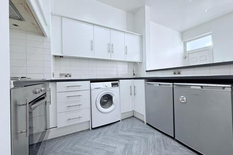 1 bedroom flat to rent, Elm Avenue, Nottingham, NG3