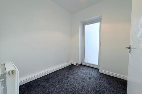 1 bedroom flat to rent, Elm Avenue, Nottingham, NG3