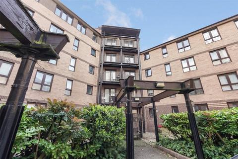 2 bedroom apartment to rent, Brown Street, Glasgow, G2