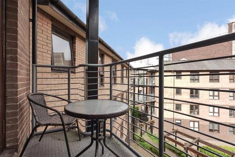 2 bedroom apartment to rent, Brown Street, Glasgow, G2