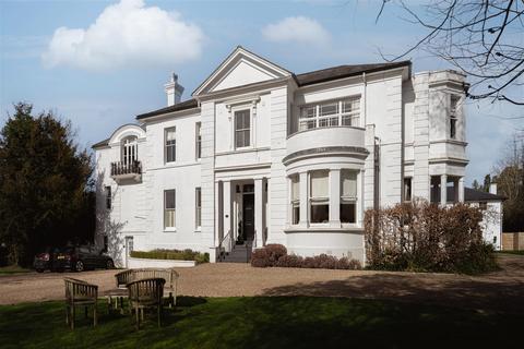 undefined, Wray Park Road, Reigate