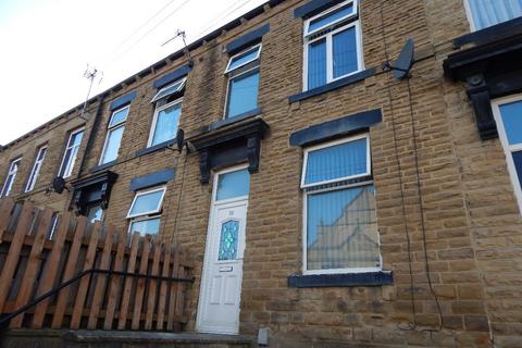 3 bedroom semi-detached house to rent, Purlwell Lane, Batley