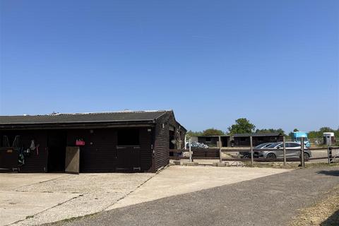 undefined, Farm Way, Staines-upon-Thames TW19