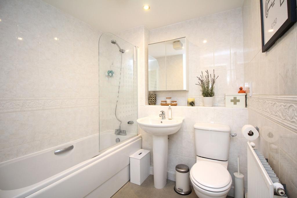 Main Bathroom