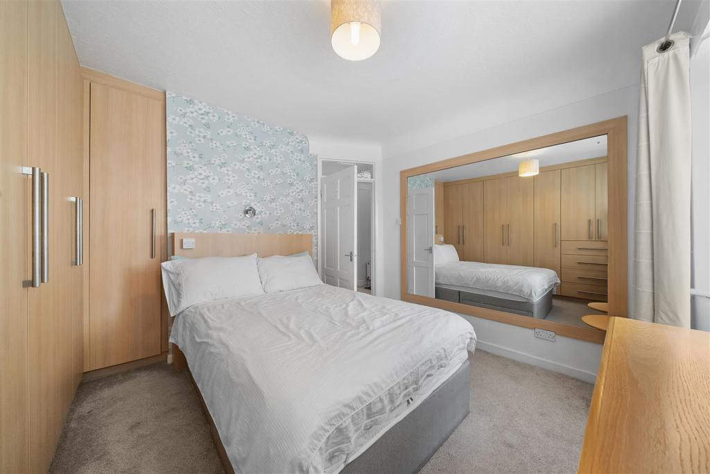 Bedroom 2c.jpg