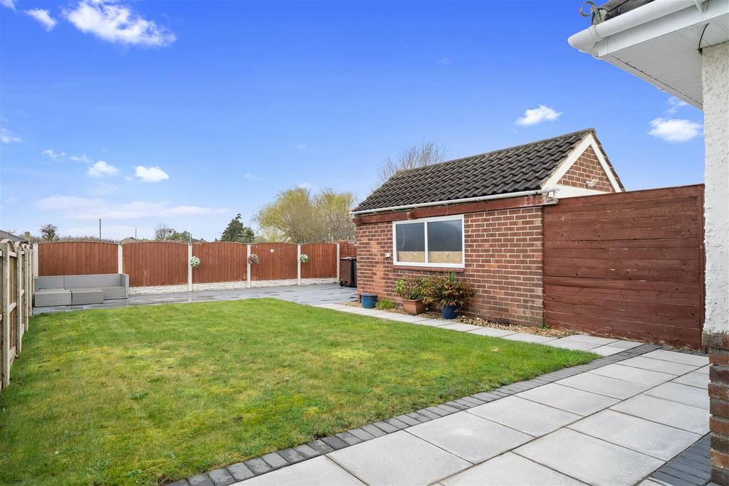 West Facing Rear Garden