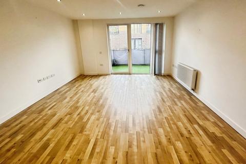 1 bedroom flat to rent, Clarke Avenue, Hounslow