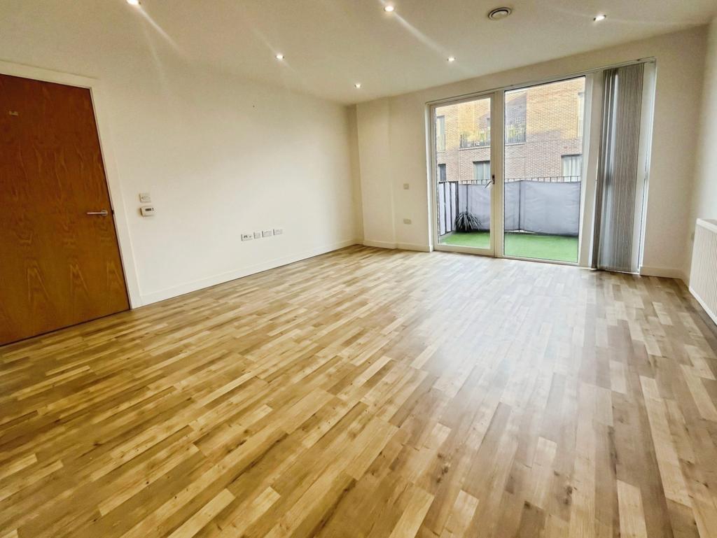 Pbox-living room-338432.jpeg