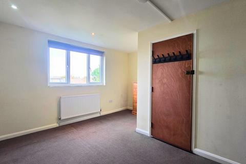 undefined, Westcombe Avenue, Croydon, CR0
