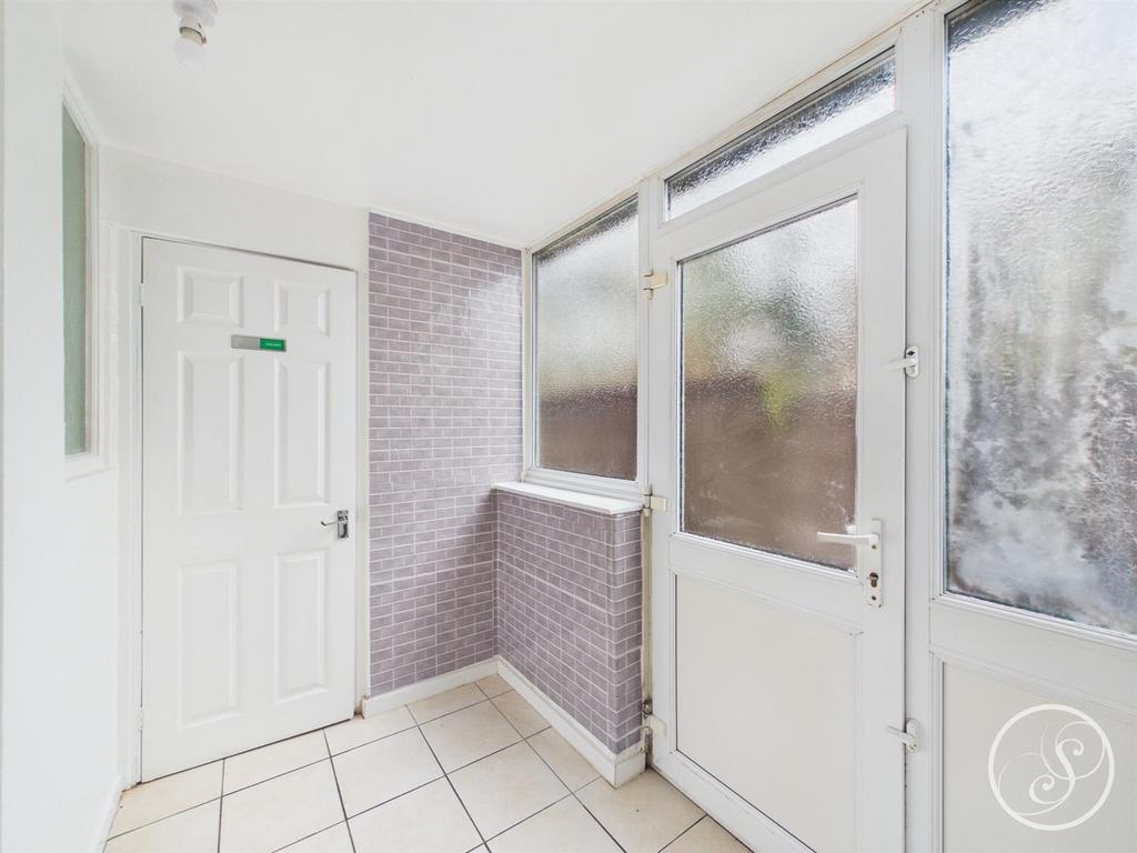 Side entrance porch