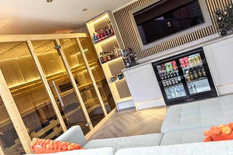 undefined, Mollis Grove, Moorside