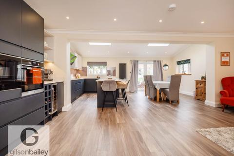 4 bedroom detached house for sale, Acorn Close, Norwich NR13