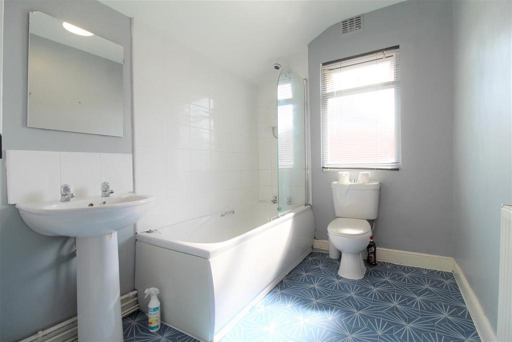 8 Bathroom.JPG