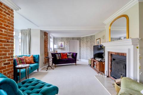 undefined, Green Dene, East Horsley, KT24