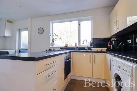 3 bedroom semi-detached house for sale, Forest Drive, Chelmsford, CM1