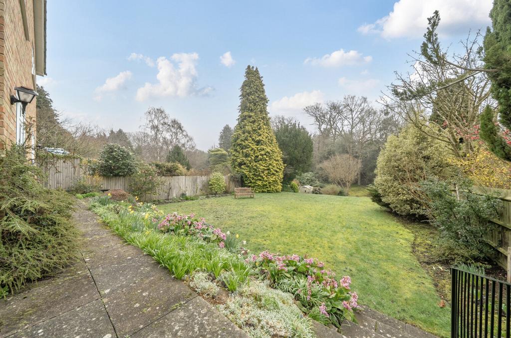 1423214-13-69aec4...