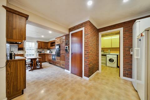 undefined, Oakfield Lane, Keston, Kent, BR2