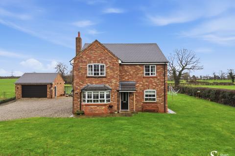 4 bedroom detached house for sale - Hall Lane, Pickmere, WA16