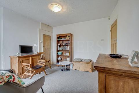 undefined, Braemar Avenue, London, NW10