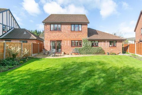 4 bedroom detached house for sale, Maple Road, Preston PR3