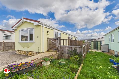 2 bedroom park home for sale - Woodlands Park, Quedgeley, Gloucester GL2 4PT