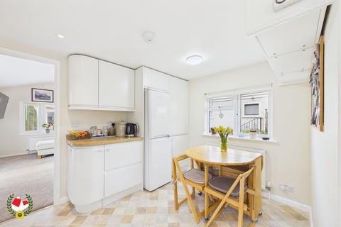 2 bedroom park home for sale, Woodlands Park, Quedgeley, Gloucester GL2 4PT