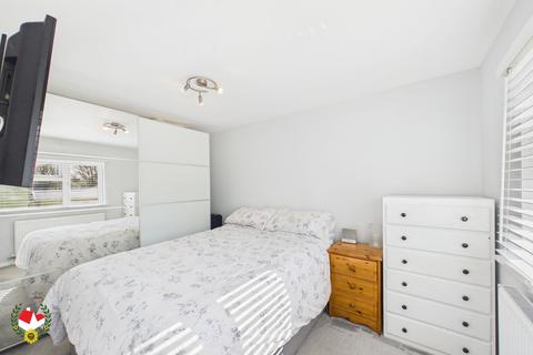 2 bedroom park home for sale, Woodlands Park, Quedgeley, Gloucester GL2 4PT