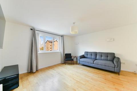 undefined, Inglewood Close, London, E14