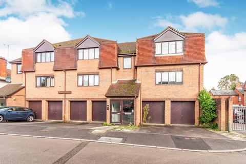 1 bedroom flat to rent - Osborne Road, Wokingham, RG40