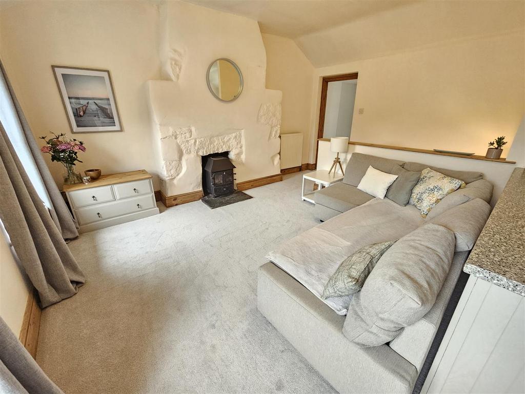 Living Room Area.jpg