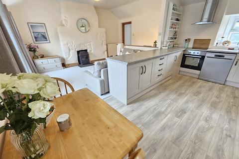undefined, Tamar Way, Gunnislake