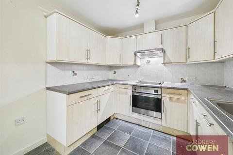 2 bedroom flat for sale, North Leas Avenue, Scarborough YO12