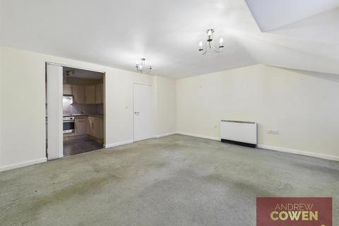 2 bedroom flat for sale, North Leas Avenue, Scarborough YO12