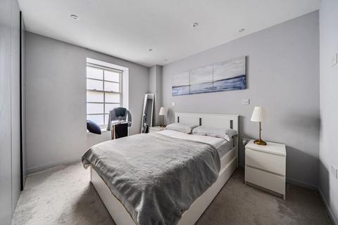 2 bedroom apartment for sale, Ravenscourt Gardens, London