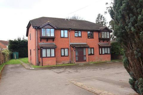 2 bedroom ground floor flat for sale - Southwood Road, Farnborough GU14