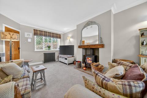 4 bedroom semi-detached house for sale, West End Lane, Horsforth, Leeds, West Yorkshire, LS18